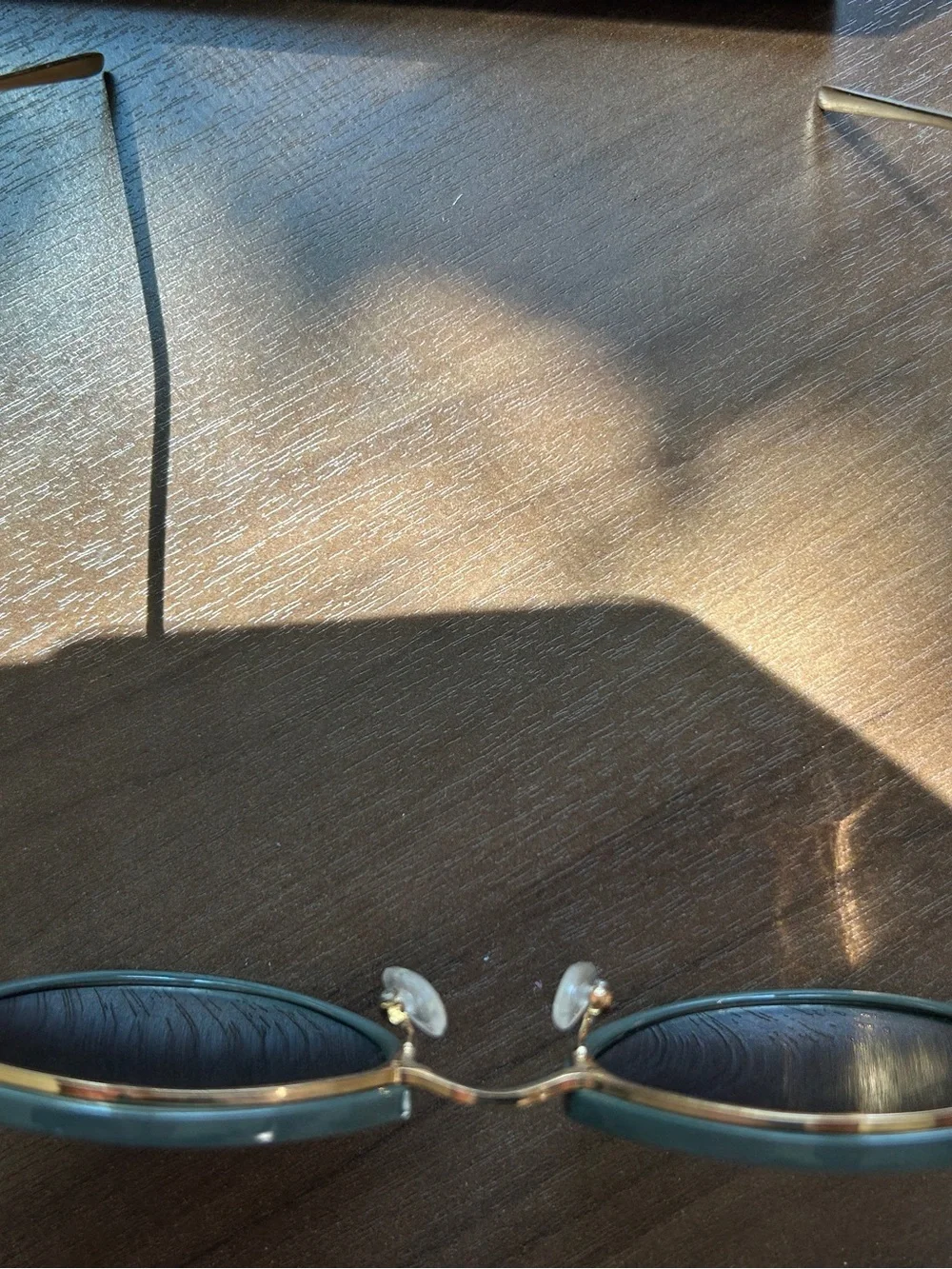 EUC Katie Loxton khaki/gold sunglasses